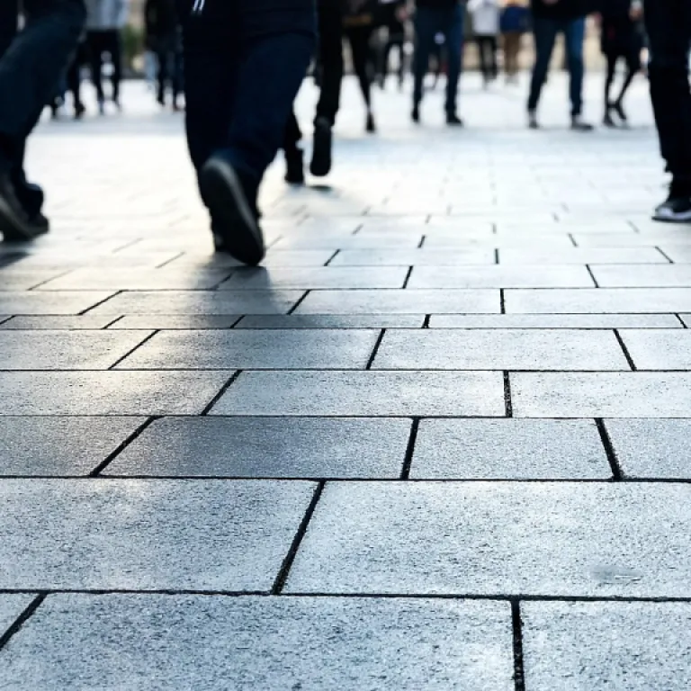 Enhancing Workspace Efficiency with Ergonomic Shelving Solutions